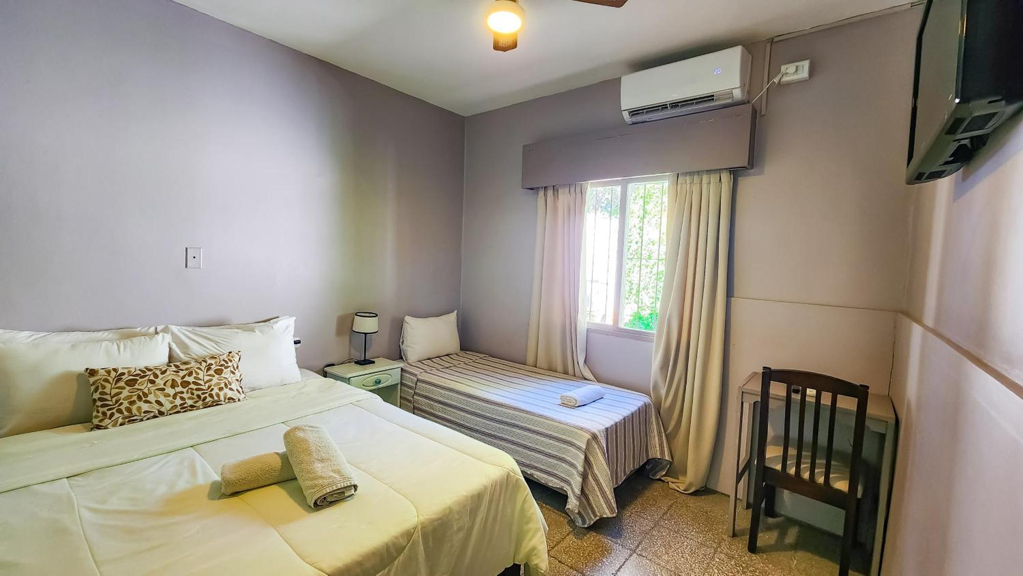 Hotel Juan B Justo Mendoza Quarto foto