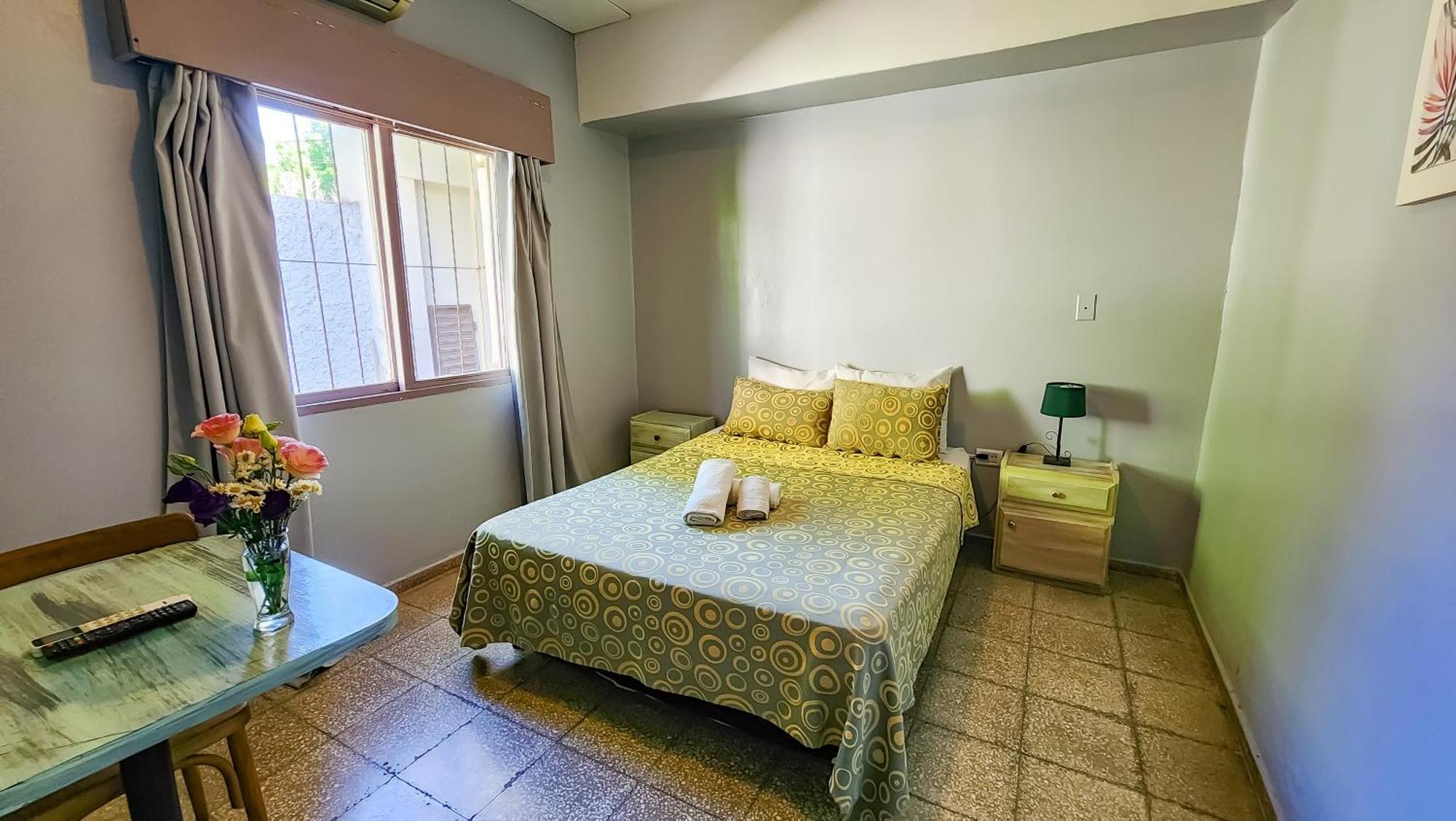Hotel Juan B Justo Mendoza Quarto foto
